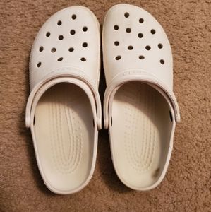 White crocs women size 11
